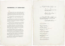 http://upload.wikimedia.org/wikipedia/commons/thumb/f/f8/instrument_of_surrender_japan2.jpg/220px-instrument_of_surrender_japan2.jpg